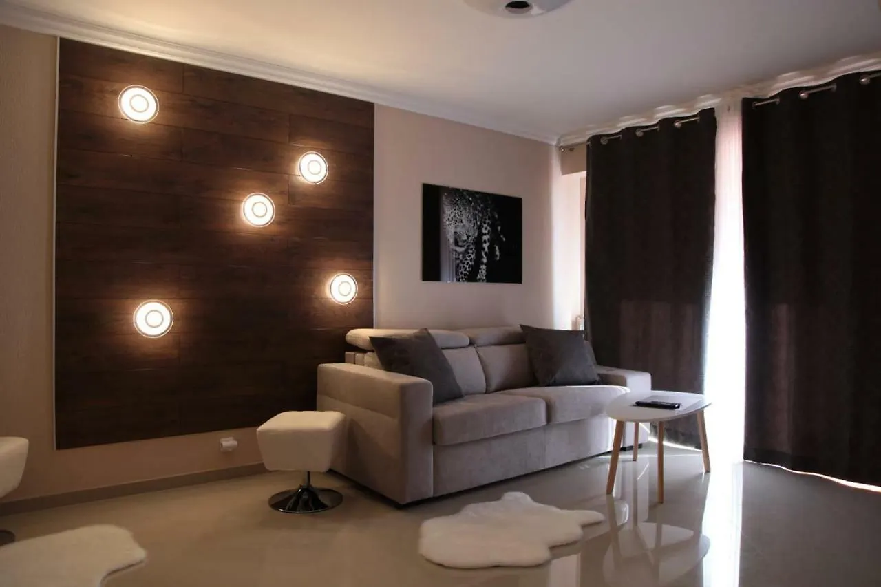 Stylish 2 Room Flat 60 Meters To The Beach Nice 0*,